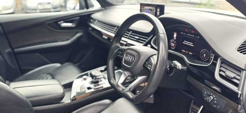 Audi Q7 Black Edition 2018